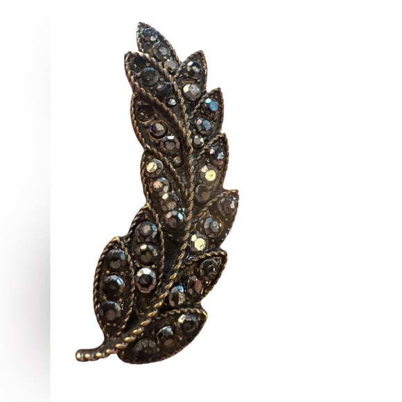 Bronze Rhinestone Leaf Two Finger Edgy Ring size 6 - Picture 10 of 16